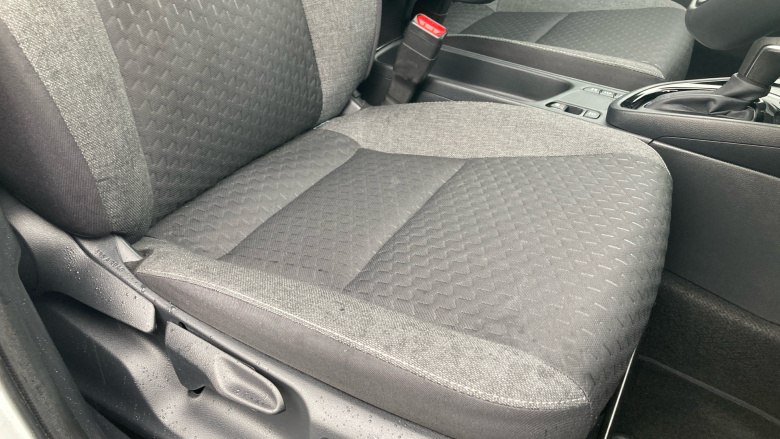 Toyota Yaris Cross 1.5 Hybrid Design 5dr CVT Hybrid Estate